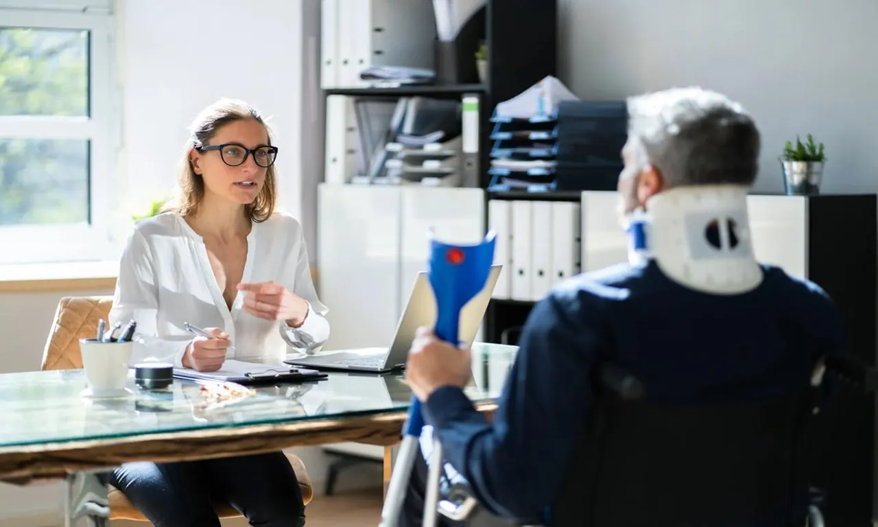 car crash injury lawyer near me