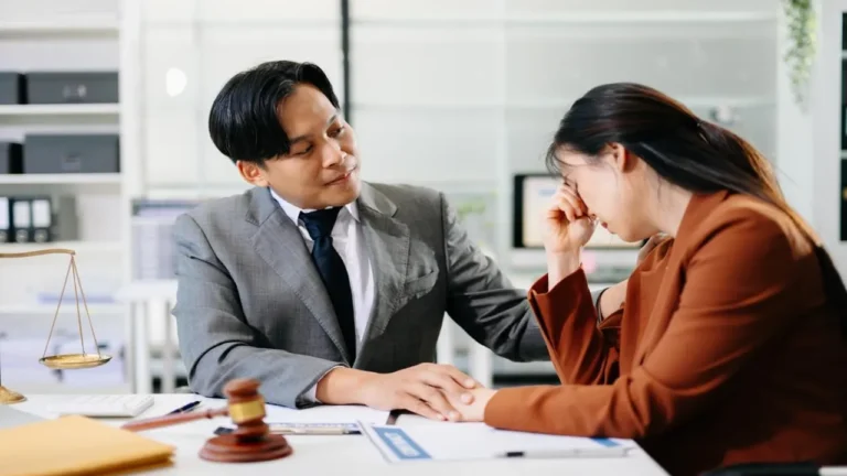 Hire Personal Injury Attorney: Complete Injury Claim and Lawyer Guide